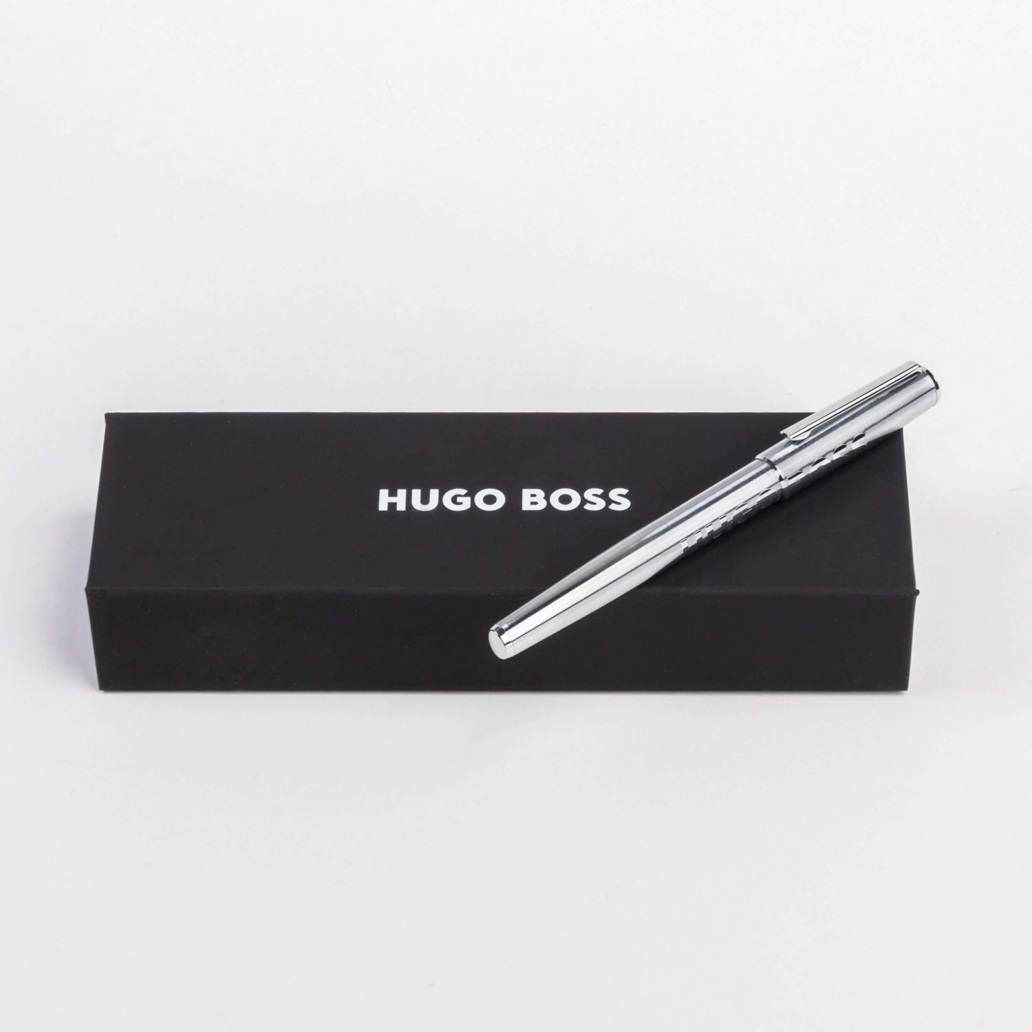 BOSS Hugo Penna Roller Label Chrome | Scrivere Con Stile, Mina Nera Sostituibile, Regalo Di Lusso