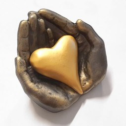 Statueta bronz "Inima de aur"