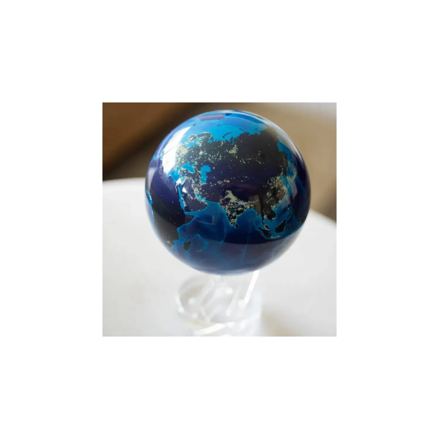 Glob rotativ solar Mova Earth at Night
