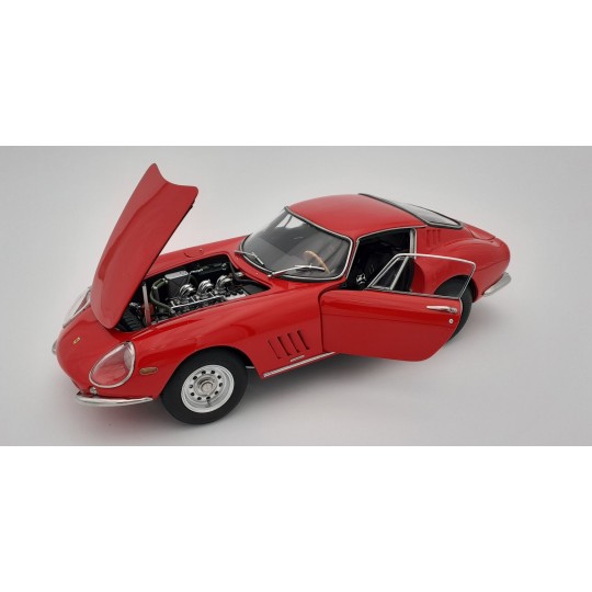 Macheta Ferrari 275 GTB/C 1:18