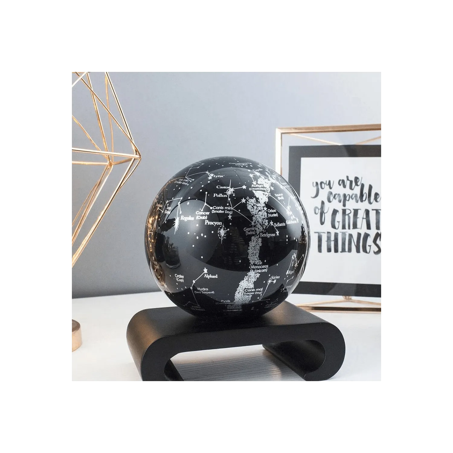 Glob rotativ solar Mova Constellations
