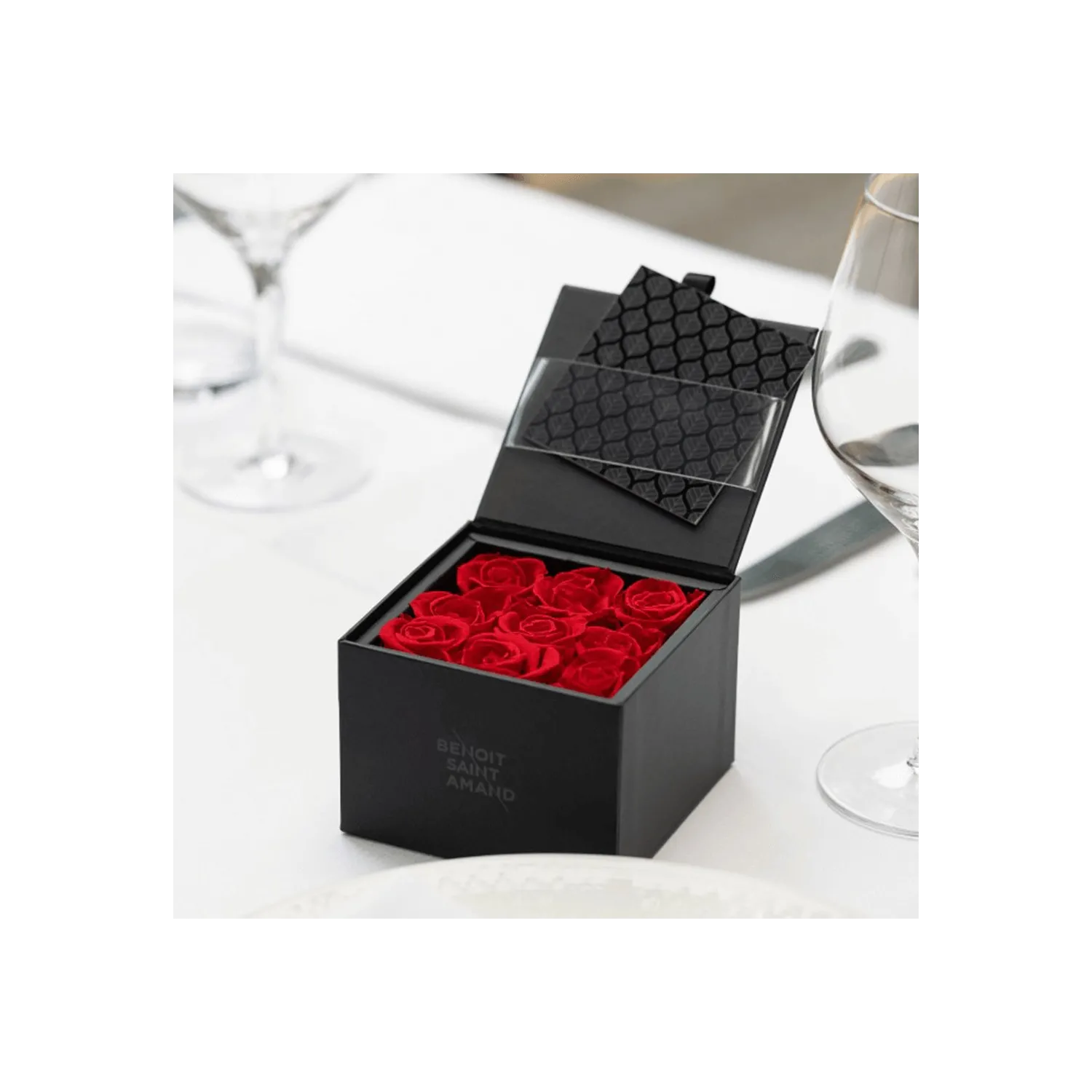 Cutie cu 9 trandafiri prezervati My Love XL