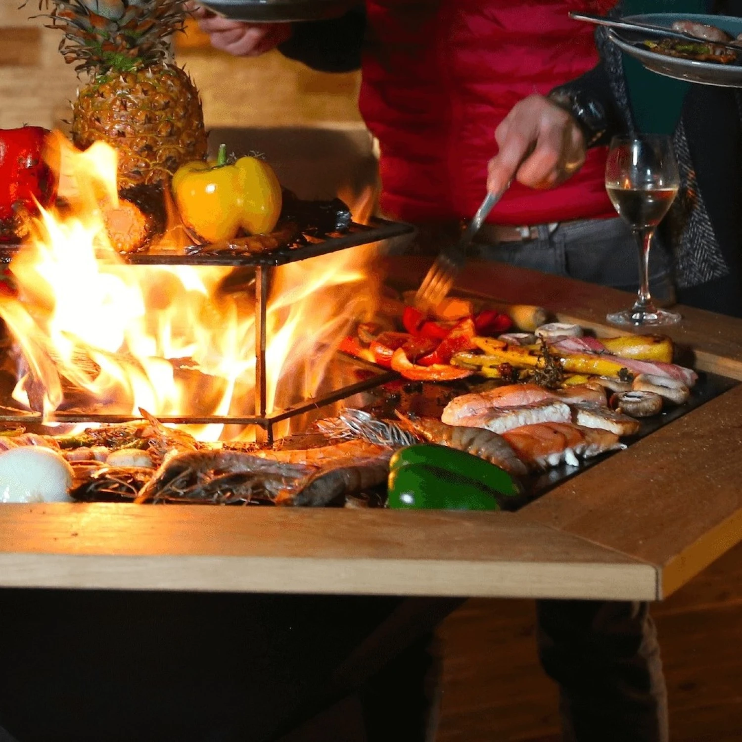 Gratar Hexagon Grand banquet Black 150cm