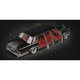 Macheta Mercedes-Benz 600 Pullman Limousine 1:18