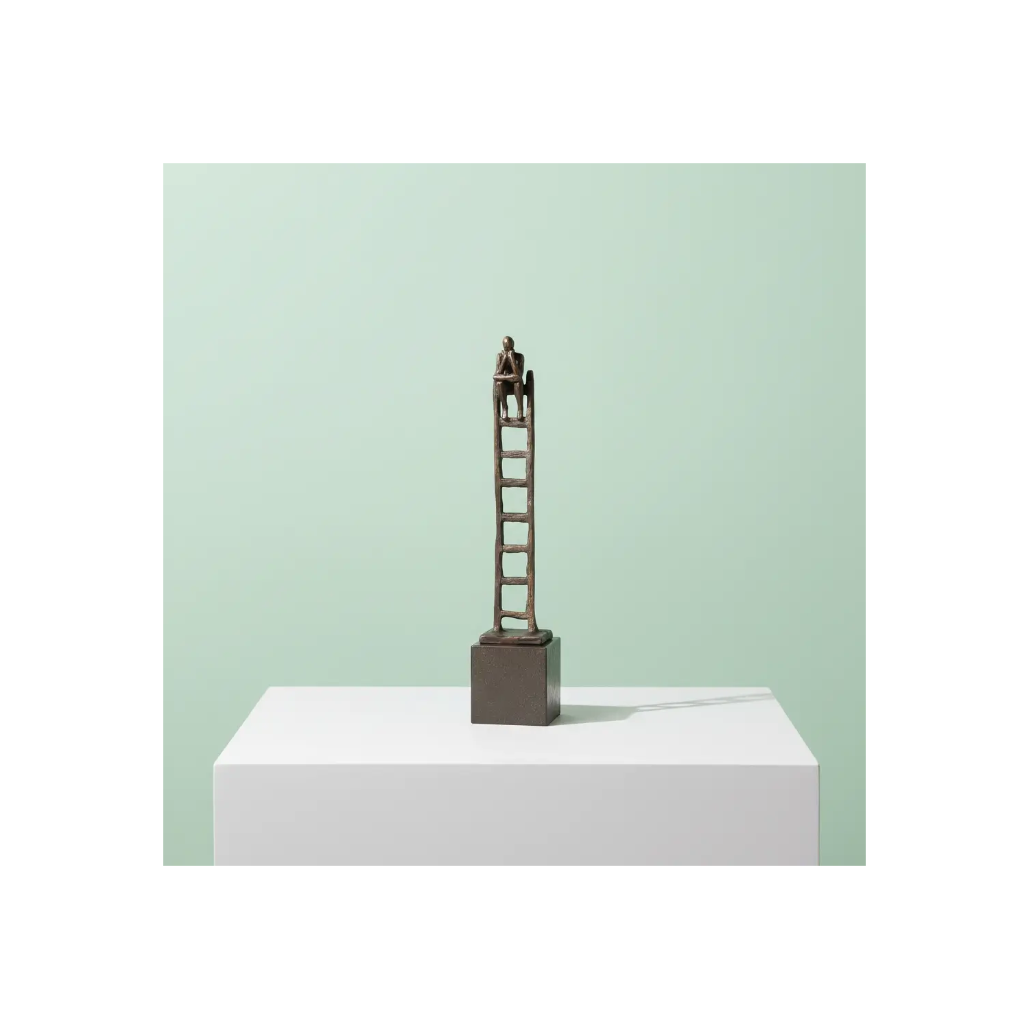 Statueta bronz masiv "Ganditorul"