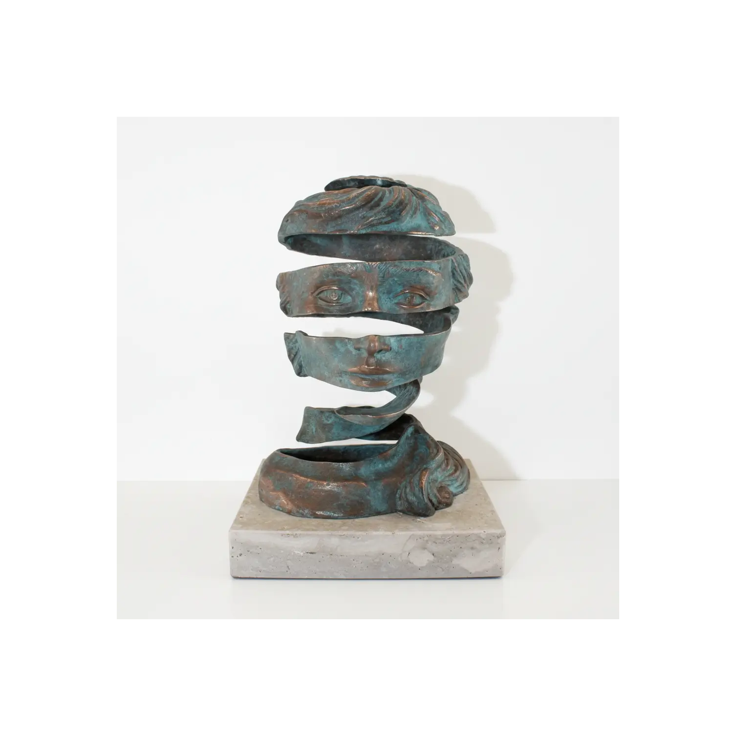 Statueta bronz ”Imaginatie”