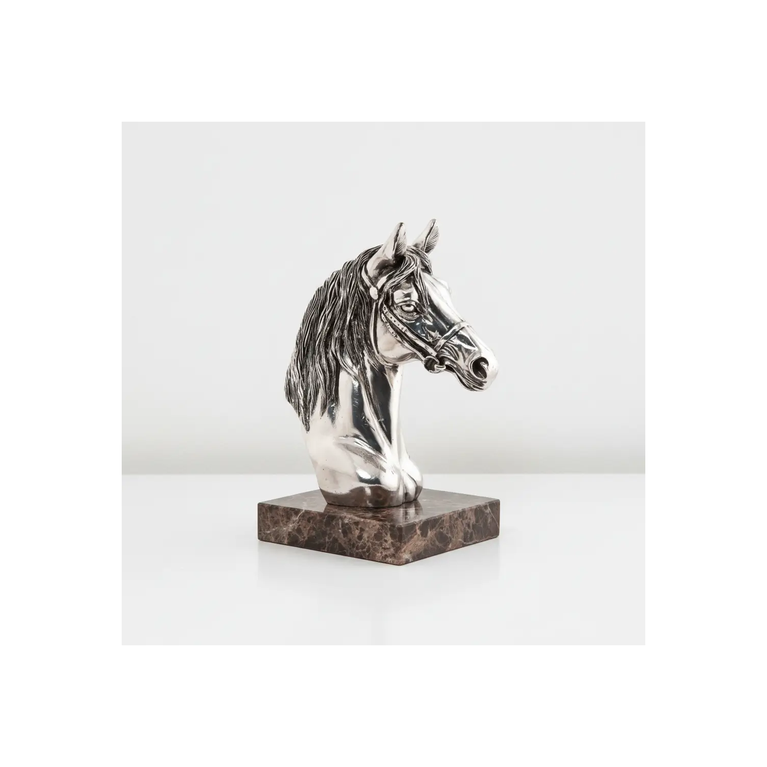 Statueta argintata ”Cal” 25cm