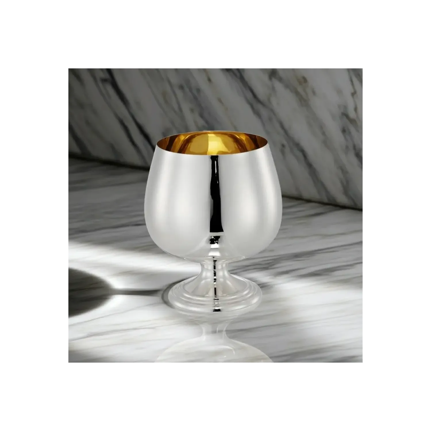 Pahar argint masiv Brandy placat cu aur