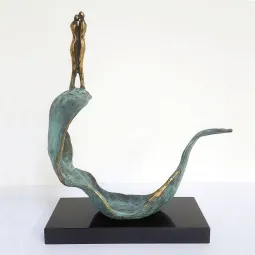 Statueta bronz masiv "Impreuna pe val"