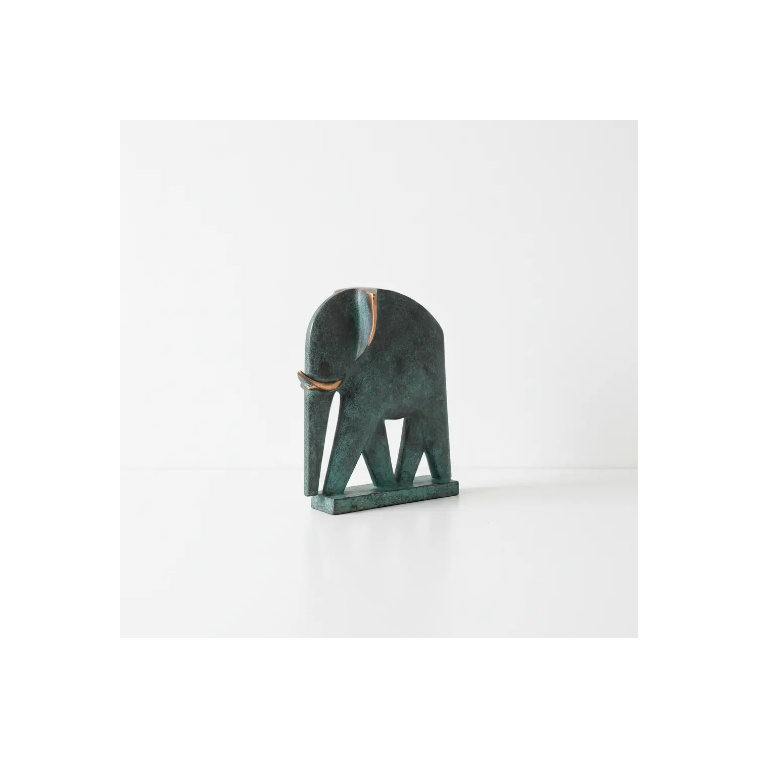 Statueta bronz masiv "Elefant intelept"