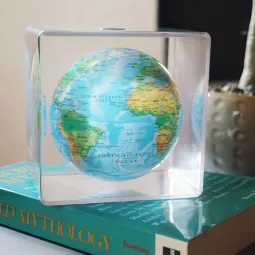 Glob solar rotativ Mova cube