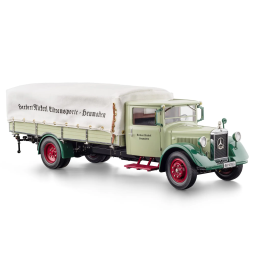 Macheta 1:18 Mercedes-Benz...