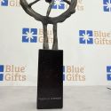 Statueta bronz "Pas catre nou" S