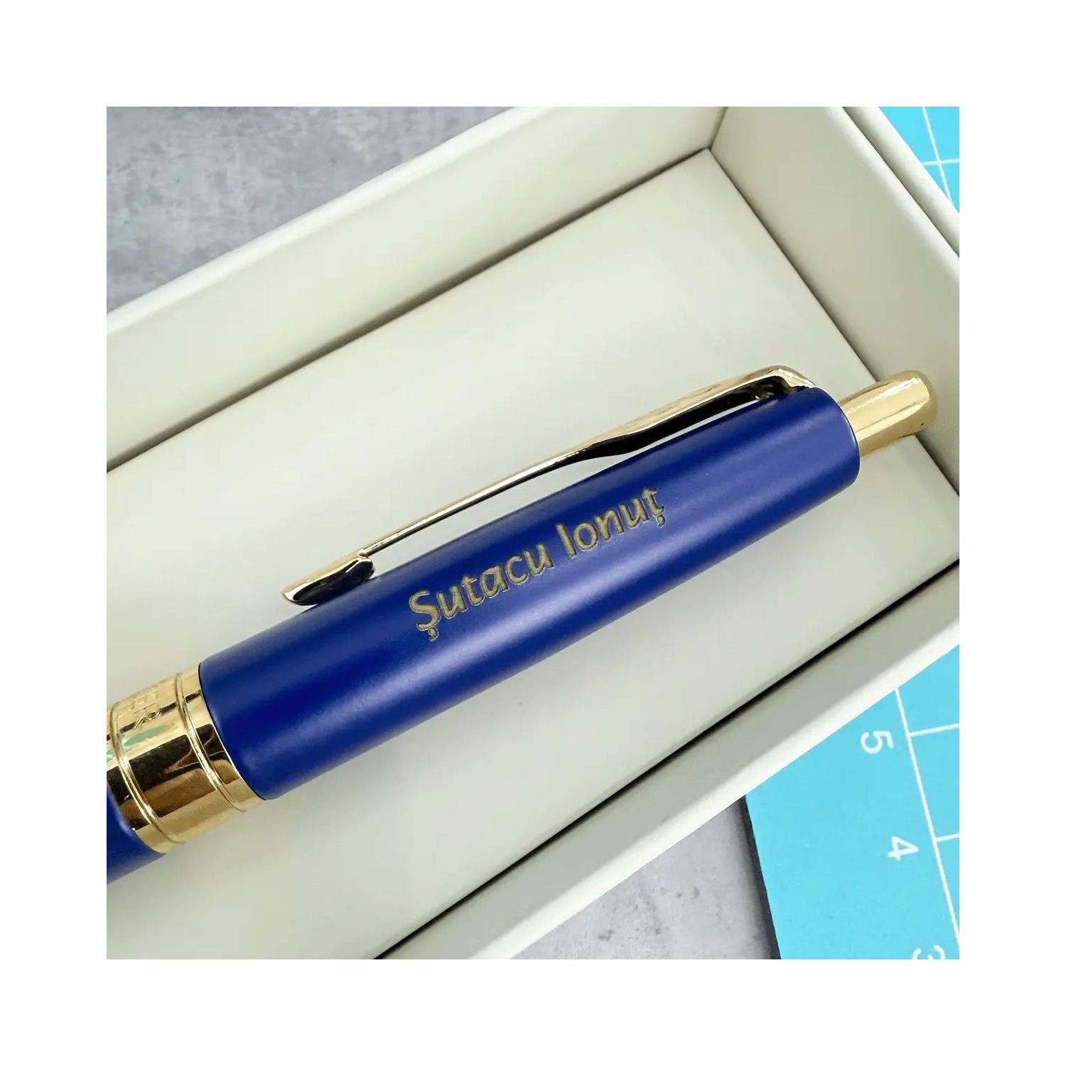 Pix Parker Aster Royal placat cu aur