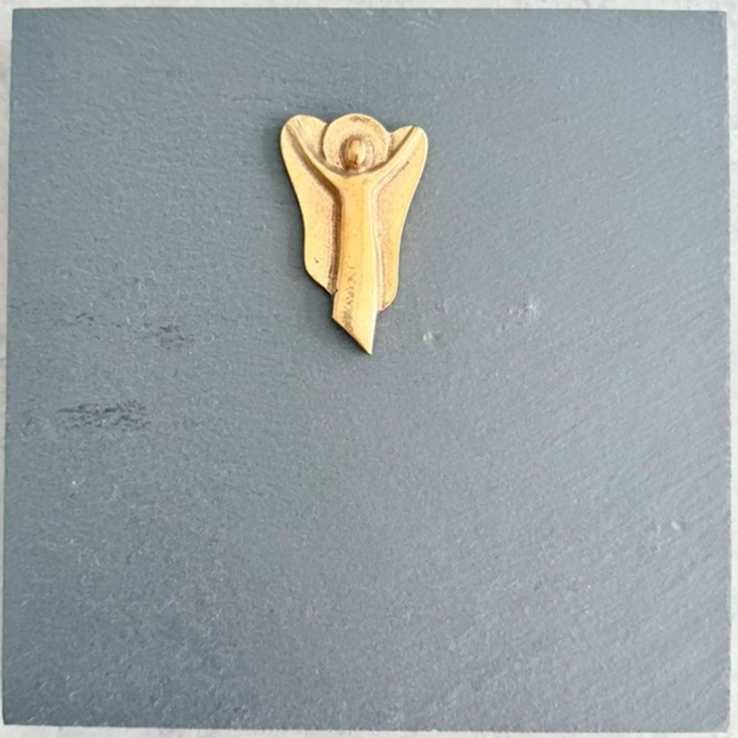 Placheta piatra "Ingeras" bronz masiv