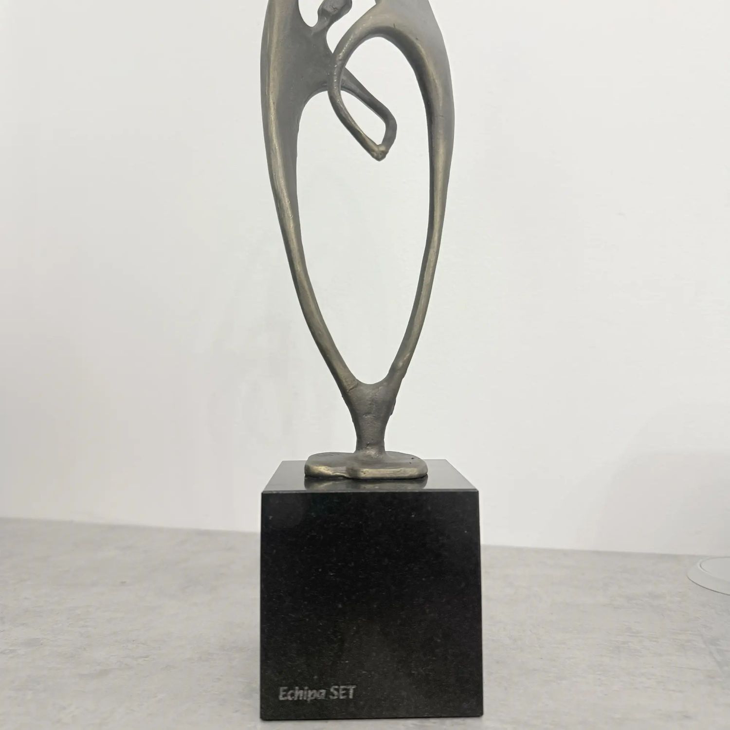 Statueta bronz masiv "Together"