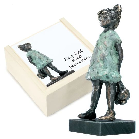 Statueta bronz "Fetita cu flori"