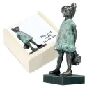 Statueta bronz "Fetita cu flori"